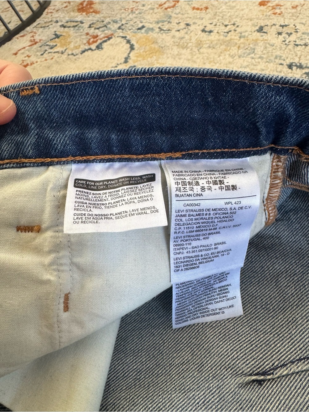 Levi's Straight Leg Jeans with Paint Detailing - Picture 4 of 5
